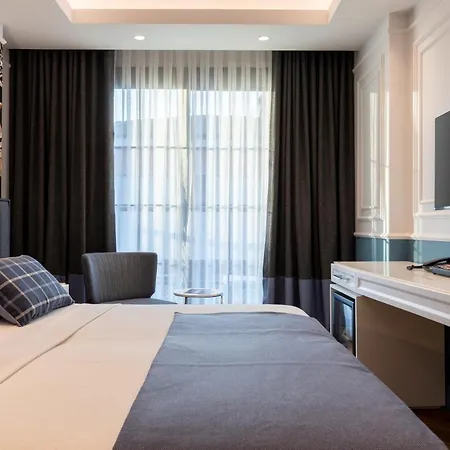 Motif Otel
