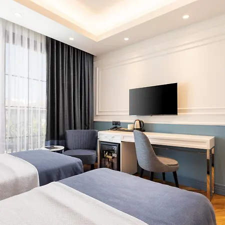 Motif Hotell *