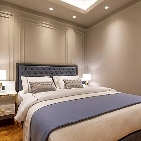 Motif Hotel *
