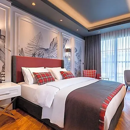 Hotel Motif *