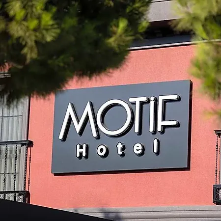 Hotel Motif