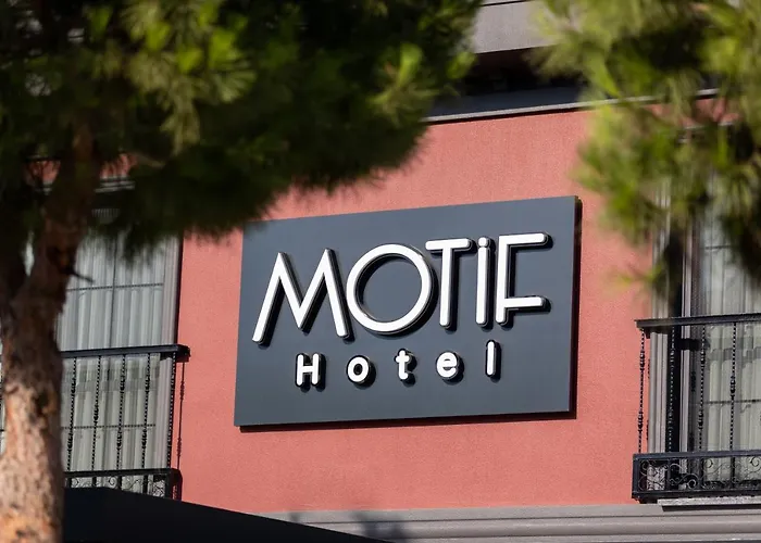 Motif * Çeşme