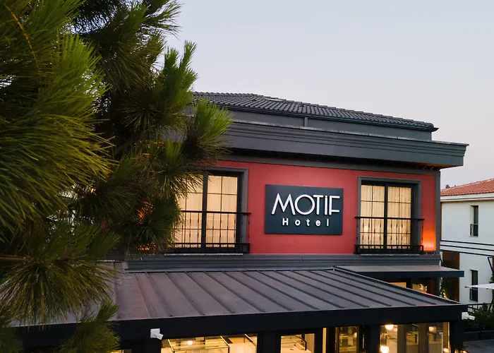 Motif Hotel *